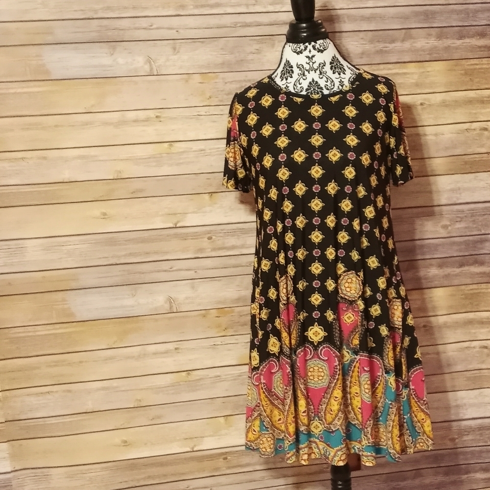 Multi-Color Dress w/Pockets